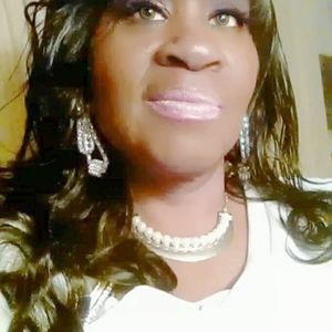 Meet your Posher, Brenda